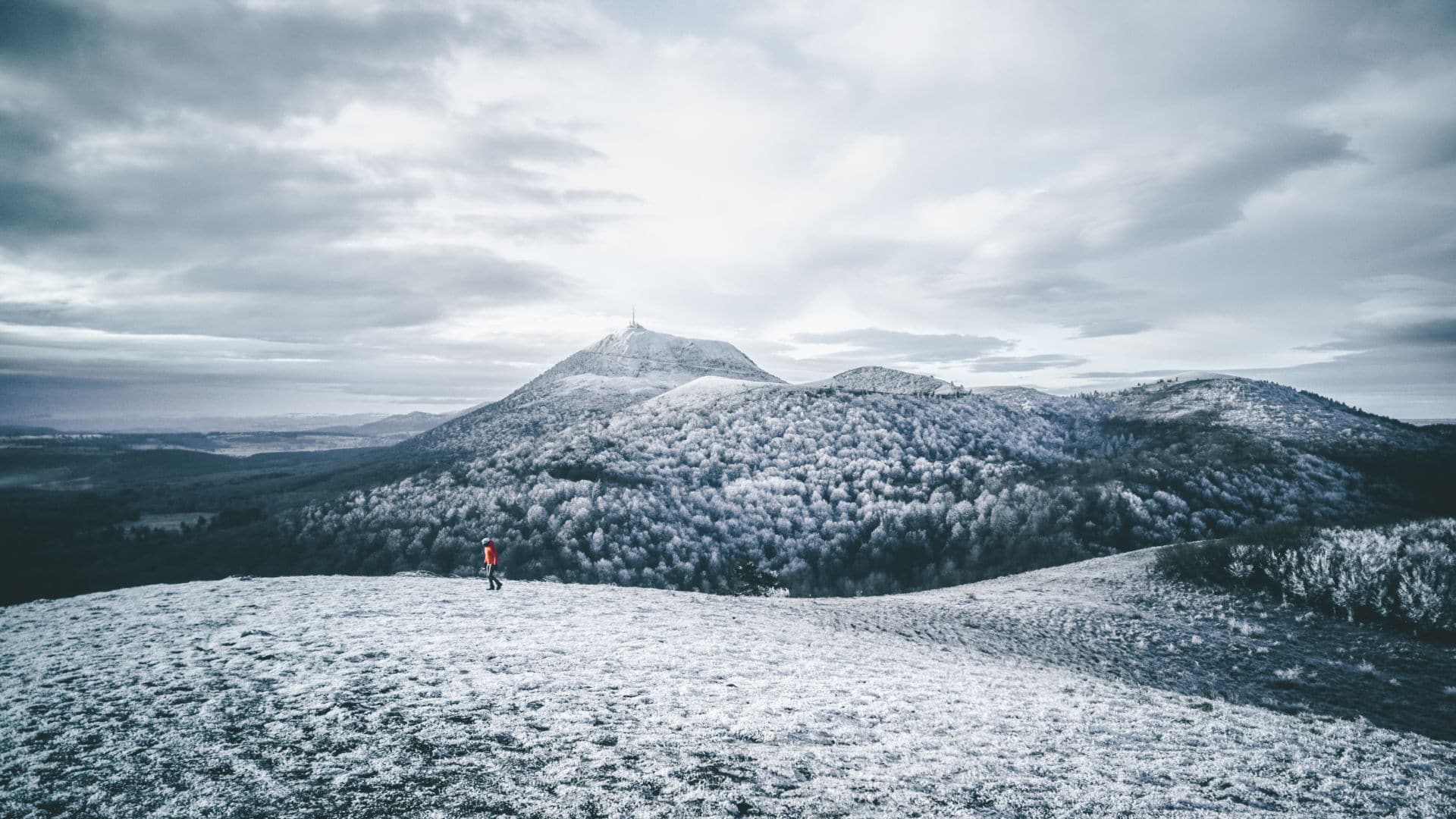 Puy de Dôme enneigé